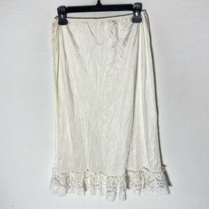 Vintage Gay Lure Cream Satiny Skirt Slip W Lace Hem M Coquette Boho Soft Girl
